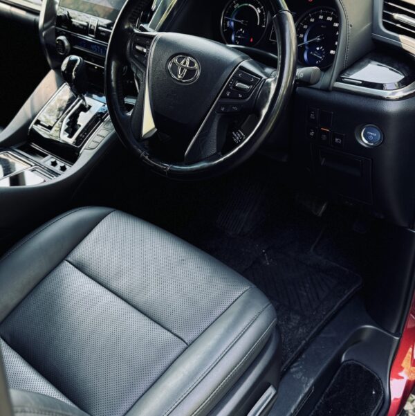 Toyota Alphard G F Package 4WD — изображение 6
