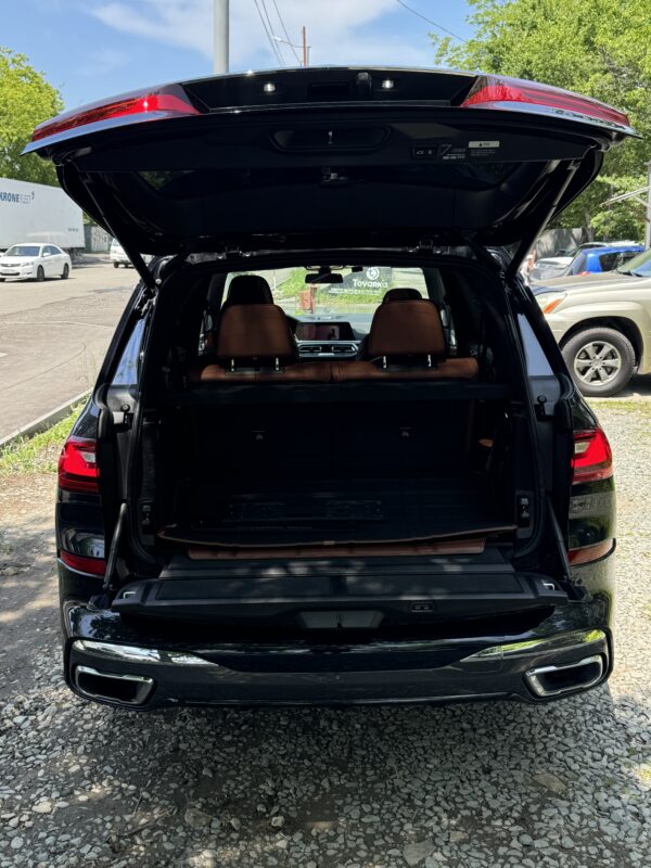 BMW X7 40i xDrive M Sport — изображение 2