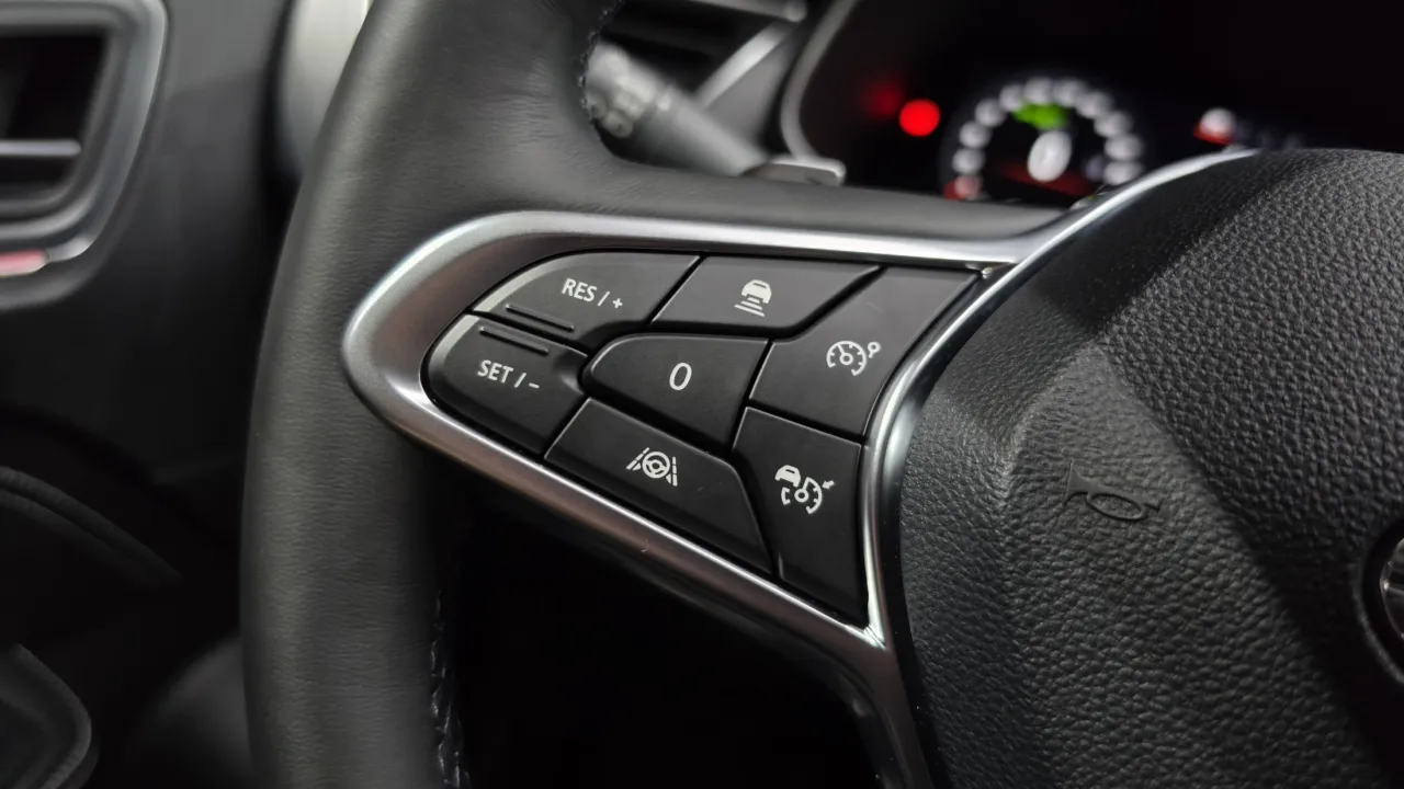 Renault Samsung XM3 2023 — фото 13