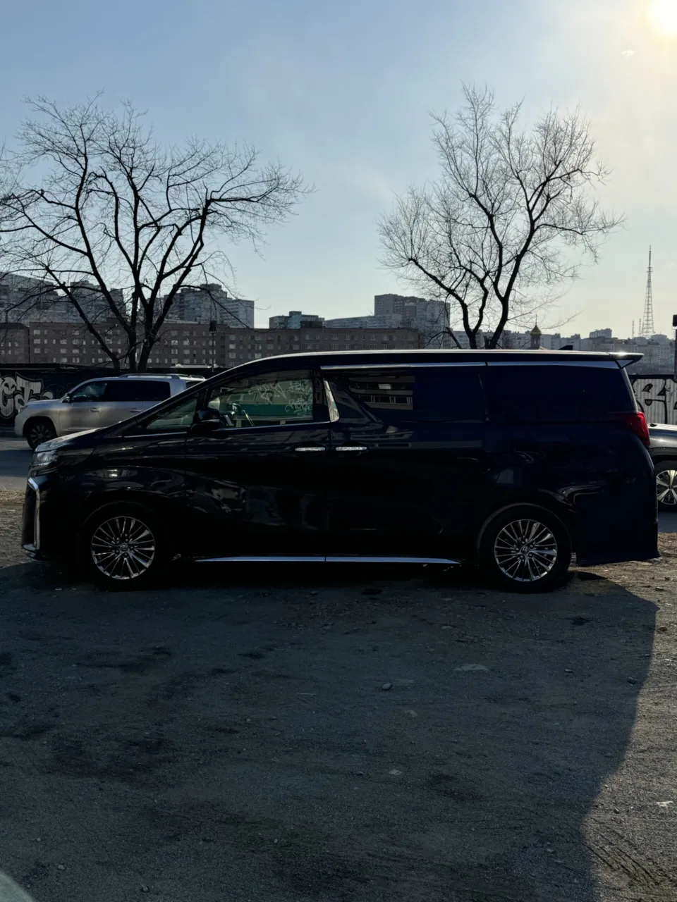 Toyota Alphard 2023 — фото 3